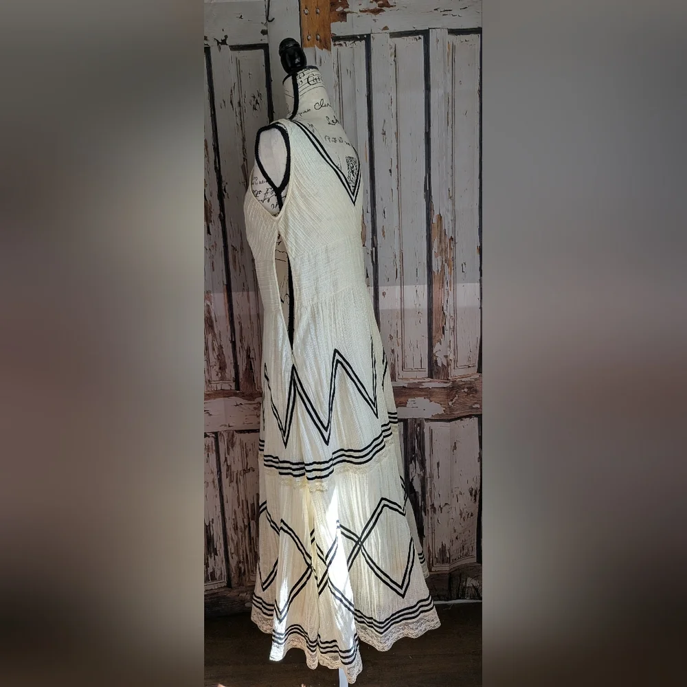Lil Anthropologie Maxi Dress - Picture 15 of 16